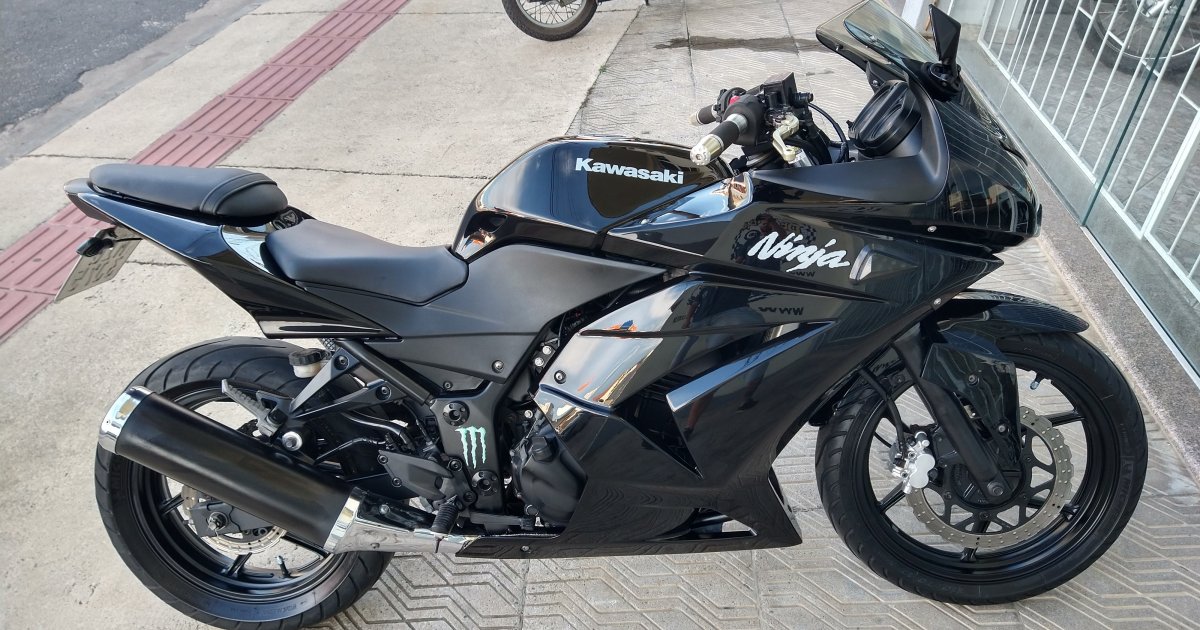 KAWASAKI NINJA 250R Ano 2010 R10.900,00 De Pieri Motos