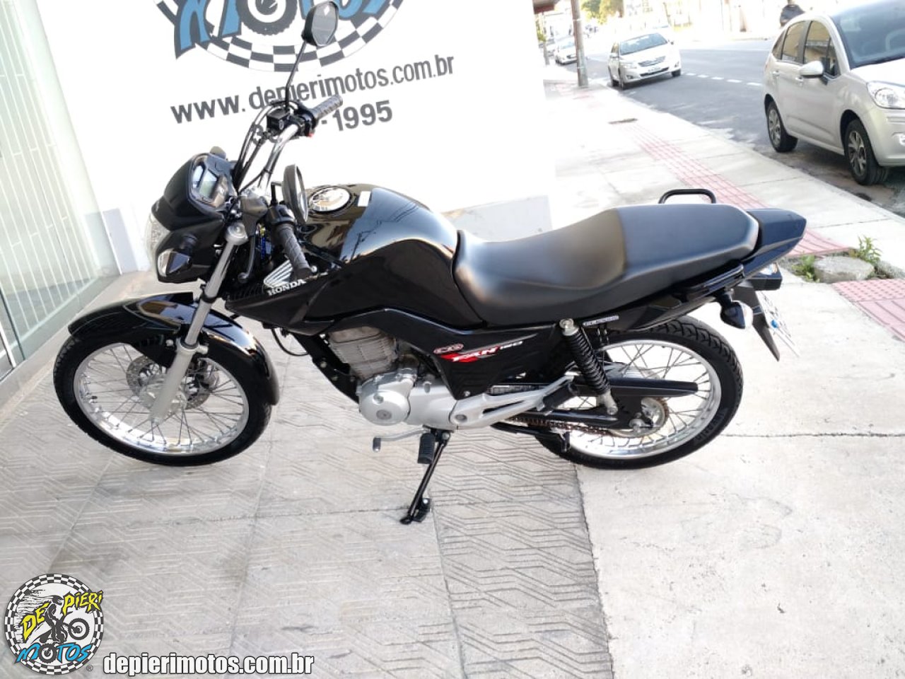 HONDA CG 150 FAN ESDi Ano 2014 R7.500,00 De Pieri Motos