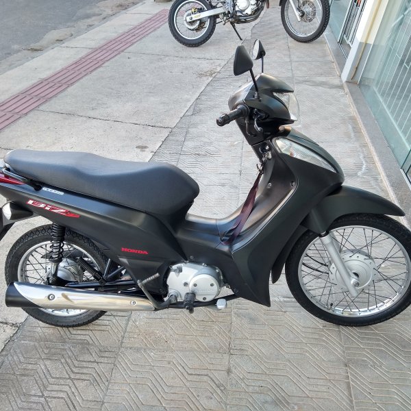HONDA BIZ 125 ES Ano 2015 R9.500,00 De Pieri Motos HONDA BIZ 125 ES Ano 2015 R9.500,00 De Pieri Motos
